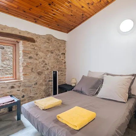 Au Petit Paris, Centre De Céret